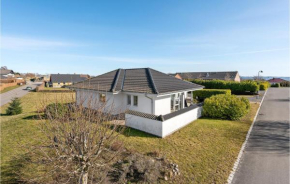 4 Bedroom Stunning Home In Skårup Fyn